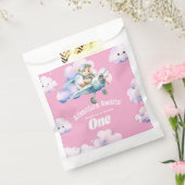 ベアリング・ウィング：テディ初の誕生日遠征 フェイバーバッグ (封をした状態)