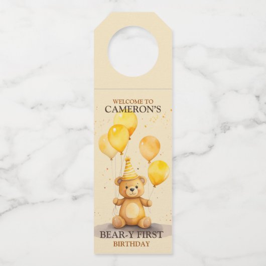 ベア – y最初の誕生日イエローベアーウェルカムサイン ボトルネックタグ (正面)
