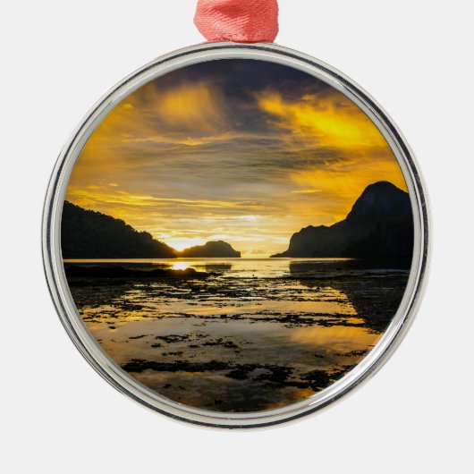ベイオブエルニドサンセット メタルオーナメント (正面)