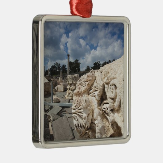 ベイトシェアン国立公園、ローマ時代の遺跡 メタルオーナメント (右)