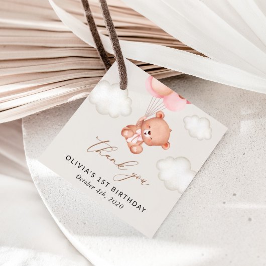 ベイビーベア、ピンクの風船、ファーストバースデー フェイバータグ