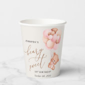 ベイビーベア、ピンクの風船、ファーストバースデー 紙コップ (裏面)