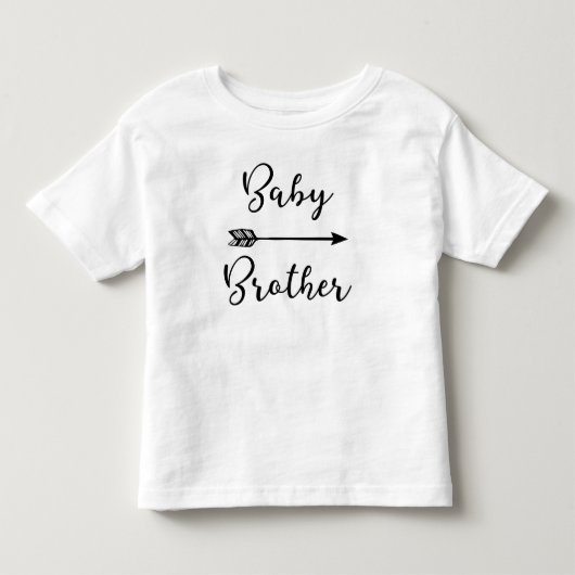ベイビー・ブラザー 〜 ブラザーデザインの矢印 トドラーTシャツ (正面)