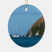 ベイホワイトとブルーの帆船航海の セラミックオーナメント (左)