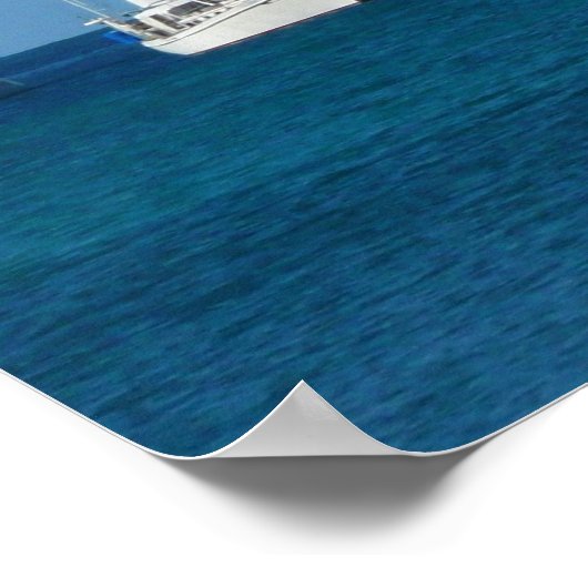 ベイホワイトとブルーの帆船航海の ポスター (角)