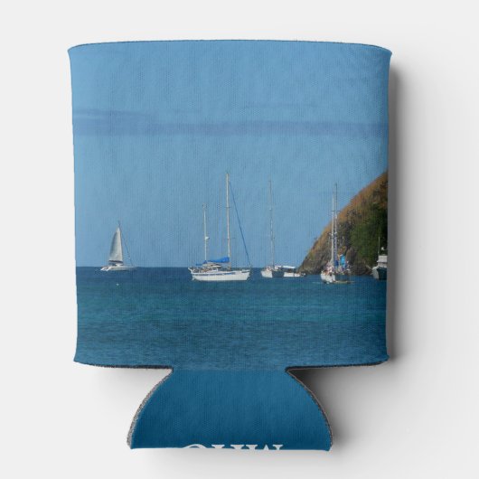 ベイホワイトとブルーの帆船航海の 缶クーラー (裏面)