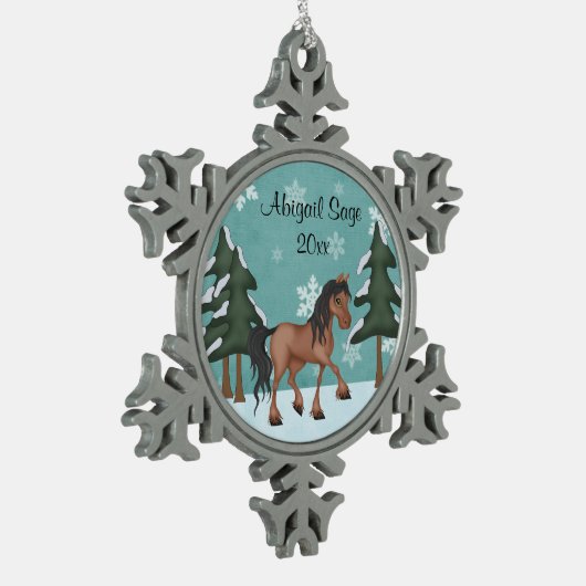 ベイホースパーソナライズされたウィンターウッドランドホリデー スノーフレークピューターオーナメント (左)
