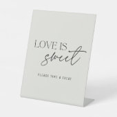 ベジモダンュラブは甘い結婚テーブル 台座サイン (正面)