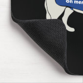 ベストのジャケットを着た男警告の犬に熱心な マウスパッド (コーナー)