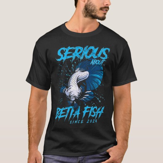 ベタ飼育に本気な人 2024年から Tシャツ (正面)