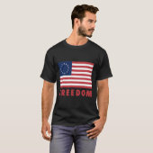 ベッツィロス州旗オールドグローリー13スターアメリカ国旗Fr Tシャツ (正面フル)