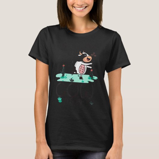 ベッドと牛しか愛せない、ごめんね Tシャツ (正面)