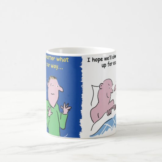 ベッドにおもしろいゲイの男性の漫画 コーヒーマグカップ (中央)