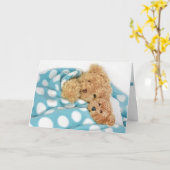 ベッドのテディー・ベアはすぐによく得ます カード (黄色い花)