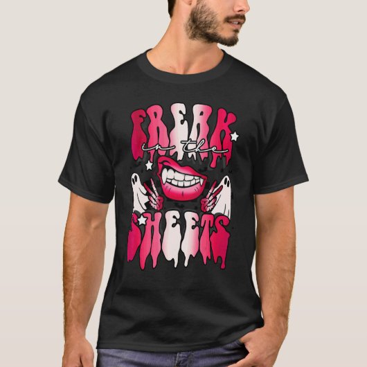 ベッドの中の変人 ハロウィンの幽霊 1 Tシャツ (正面)