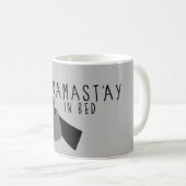 ベッドの怠惰でnamast'ay コーヒーマグカップ (正面右)