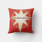 ベツレヘムの金ゴールド星とともに赤 クッション (裏面)