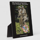 ベトナムから戻っ来た人はいない フォトプラーク (側面)