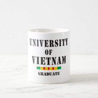 ベトナムの大学院のステンシルの大学 コーヒーマグカップ
