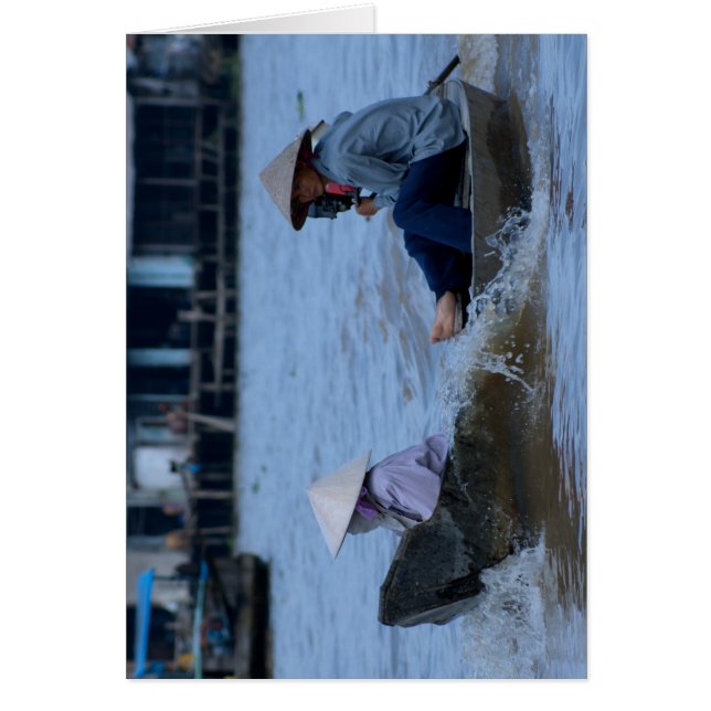 ベトナムの川船 (正面)