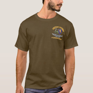 ベトナムの獣医の飛行士の翼 Tシャツ