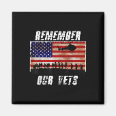ベトナムの退役軍人は私たちのヴェッツメモリアルデーTを覚えている マグネット (正面)