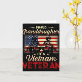ベトナム戦争の退役軍人である祖父の自慢の孫娘 カード (黄色い花)
