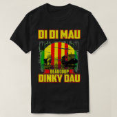 ベトナム戦争退役軍人ディディマウBeaucouq Dinky Dau P Tシャツ (デザイン正面)