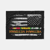 ベトナム退役軍人ヴィンテージ国旗のメモリアル愛国心 フリースブランケット (正面(横))