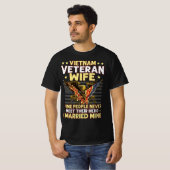 ベトナム退役軍人妻いくつかの人々は彼らの会わない Tシャツ (正面フル)