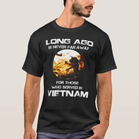 ベトナム退役軍人退役軍人デイTシャツ用ギフト Tシャツ (正面)
