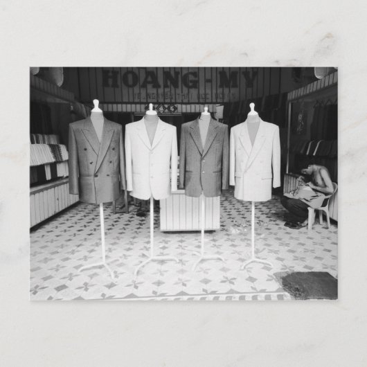 ベトナム・ホイアン, オーダーメイドのスーツをチェック ポストカード (正面)