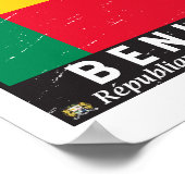 ベナン国旗のエンブレム動揺してヴィンテージ ポスター (角)