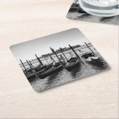 ベニスのゴンドラ（黒と白） スクエアペーパーコースター (アングル)