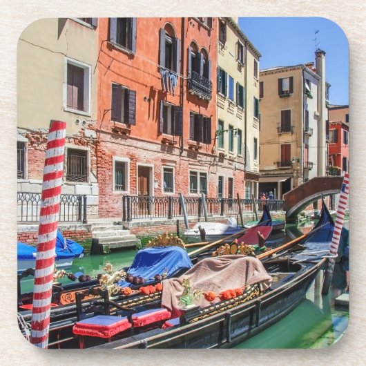 ベニス伝統的のゴンドラ コースター (正面)