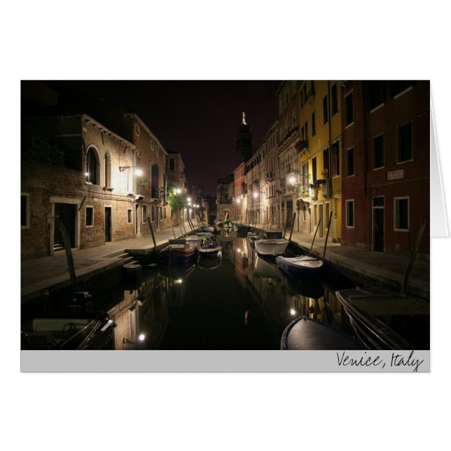 ベニス、イタリア (正面横)