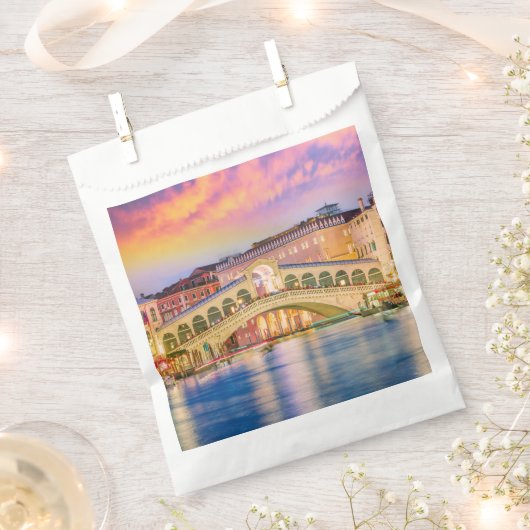 ベニス フェイバーバッグ (クリップ留めされた状態)