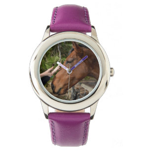 ベニーはパットを愛していた茶色の馬 腕時計
