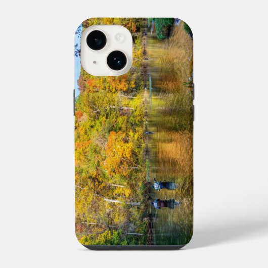 ベネット・スプリングの秋の釣り iPhoneケース (裏面)