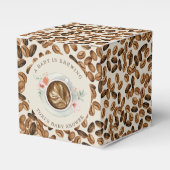 ベビーがアイスコーヒーフローラベビーシャワーを醸造している フェイバーボックス (正面サイド)