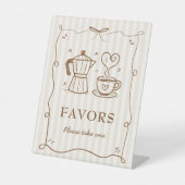 ベビーがコーヒーを醸造している赤ちゃんシャワー好意サイン 台座サイン (正面)