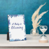 ベビーがシャワーか散水のために咲く フォトプラーク (側面)