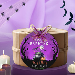 ベビーがハロウィーンの赤ちゃんシャワーを浴びている フェイバータグ