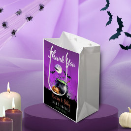 ベビーがハロウィーンの赤ちゃんシャワーを浴びている ミディアムペーパーバッグ