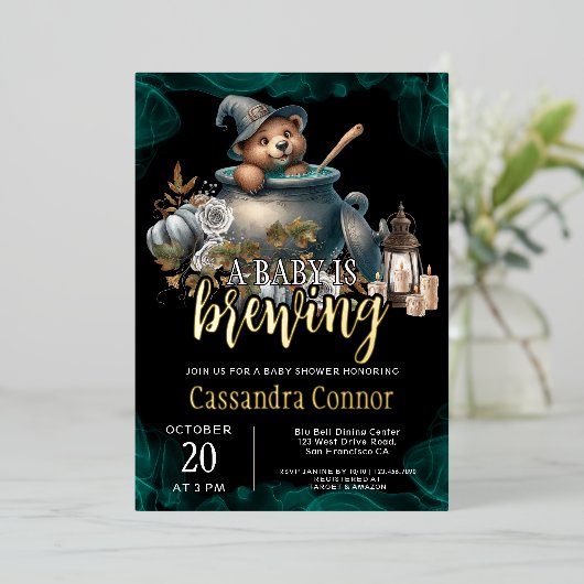 ベビーがハロウィーンの赤ちゃんシャワーを浴びている 箔招待状 (立ち正面)