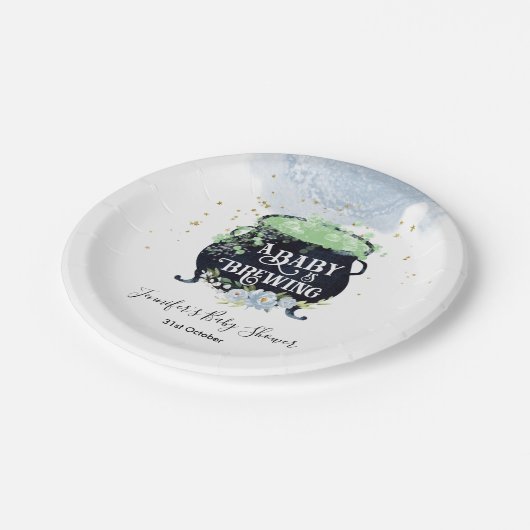 ベビーがハロウィーンの赤ちゃんシャワーブルーを醸造している ペーパープレート (アングル)