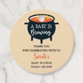 ベビーがハロウィーン魔女の赤ちゃんシャワーを醸造している フェイバータグ (正面)