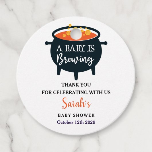 ベビーがハロウィーン魔女の赤ちゃんシャワーを醸造している フェイバータグ (正面)