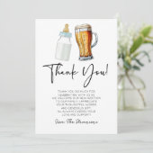 ベビーがビールボトルグラス赤ちゃんシャワーを醸造している サンキューカード (スタンド正面)