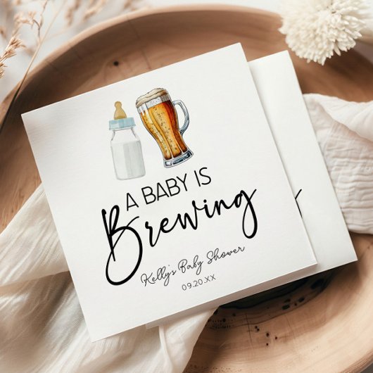 ベビーがビールボトルグラス赤ちゃんシャワーを醸造している スタンダードランチョンナプキン